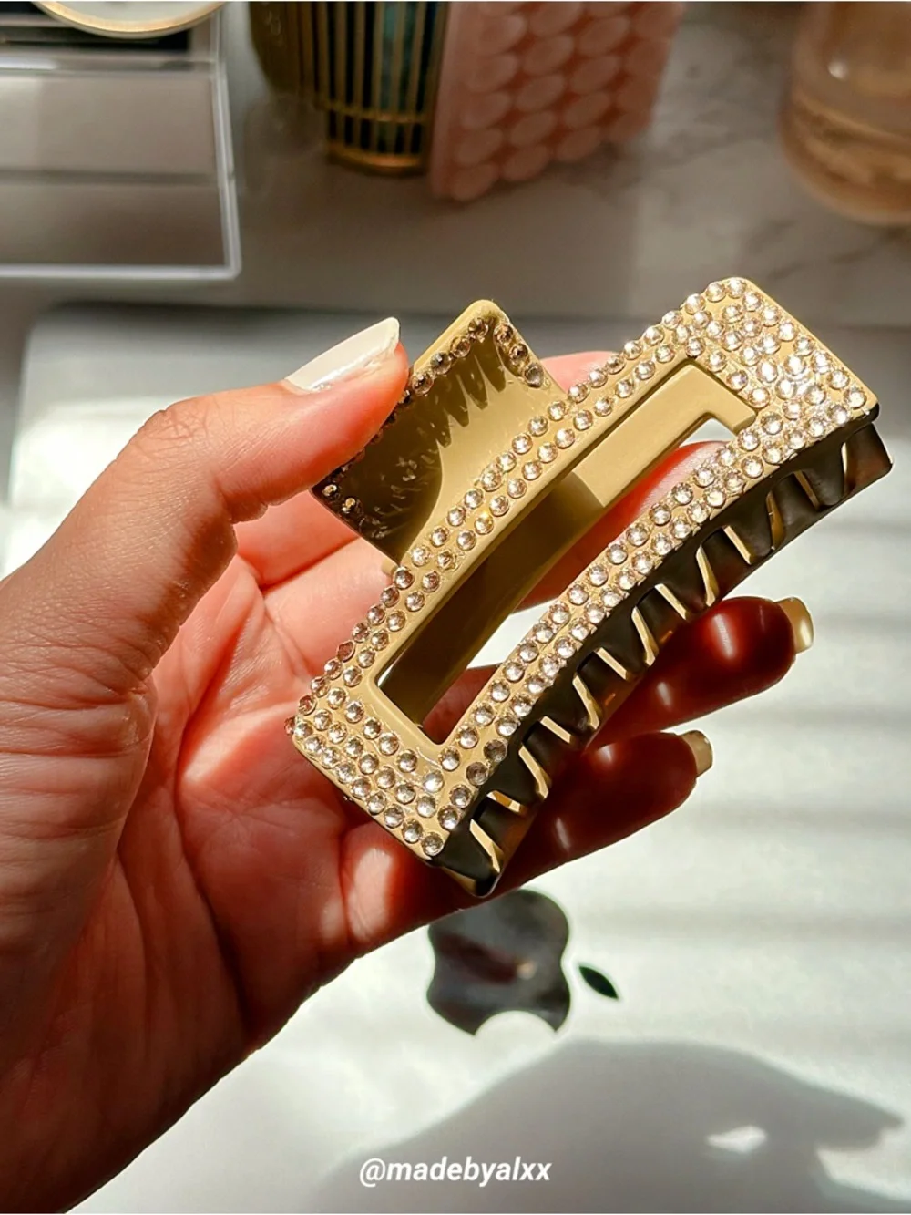 Gold Rhinestone Rectangular Hair Clip - Picture 4 of 7